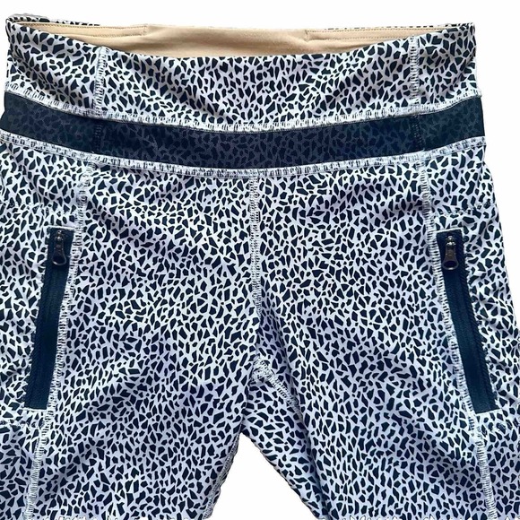 Lululemon Inspire Tight II 7/8 Yoga Legging Black & White With Mesh Women Size 4 - Picture 12 of 14